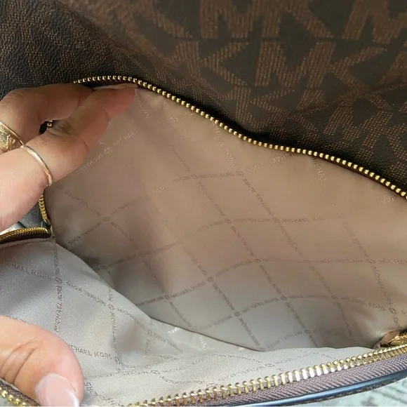 Michael Kors Brown and Black Backpack Connie Bag NWOT - Picture 5 of 13